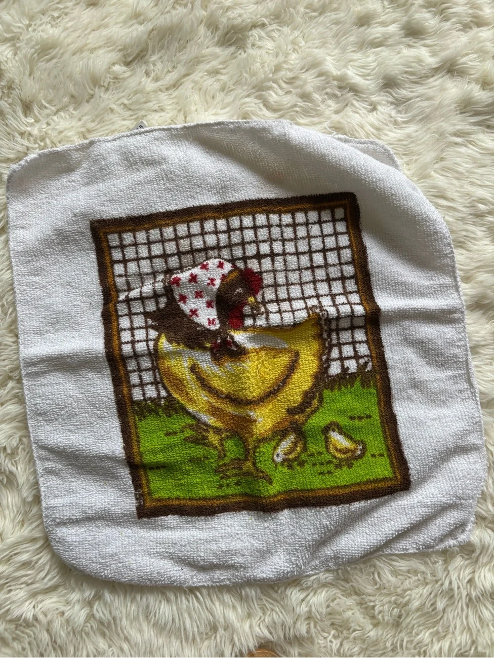 Vintage Hen Kitchen Towel, Oven Mitt & Pot Holders Set - Yellow, Green, Brown